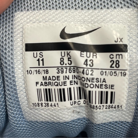 Nike Air Women’s Light Blue Air Max Sneakers. Running. Size 11. Pre-owned. - Picture 6 of 8